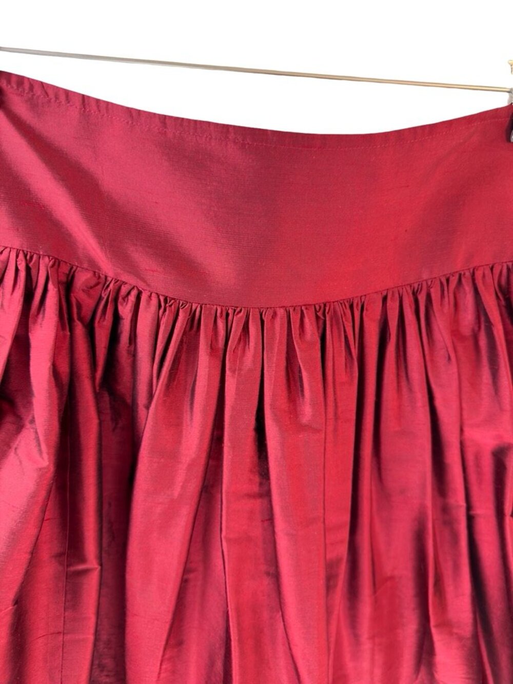 Lilybee Cranberry Taffeta Knee Length Gathered Skirt Size 12 - Picture 3 of 7